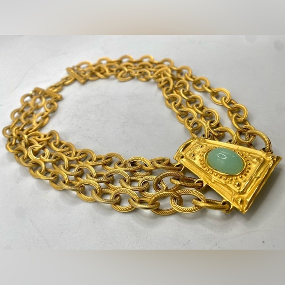 Vintage GIVENCHY RARE Triple Rope Gold Plate Chain Runway Green Stone Necklace - Picture 5 of 9